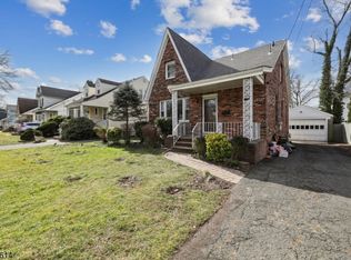 404 Jerusalem Rd, Scotch Plains, NJ 07076