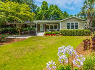 1498 Pocahontas St, Mount Pleasant, SC 29464