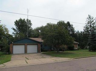 1415 Arctic St, Antigo, WI 54409