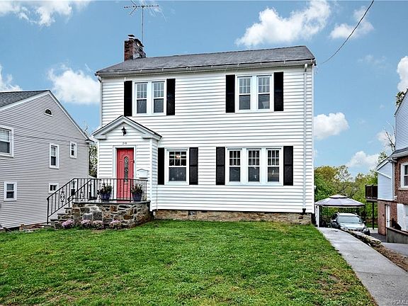 2nd image of 219 Lee Ave