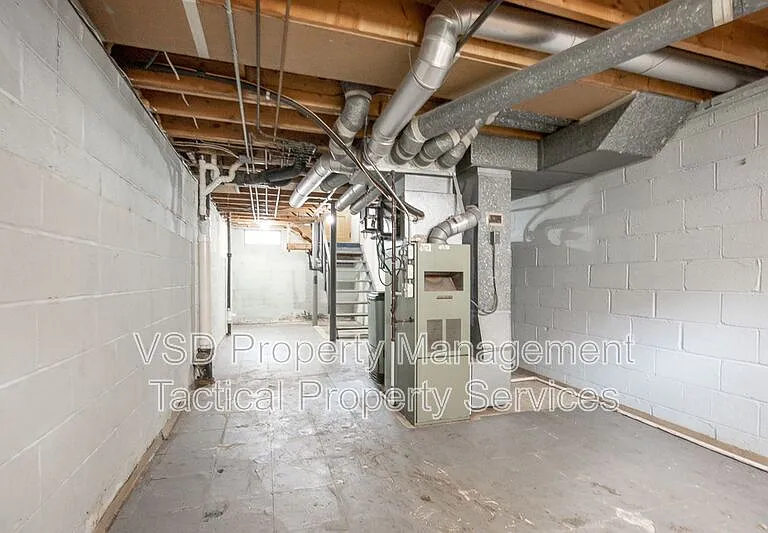 19268 Stafford Ave — Photo 6