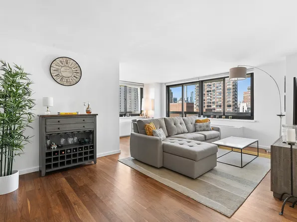 515 East 72nd Street image 1 of 8