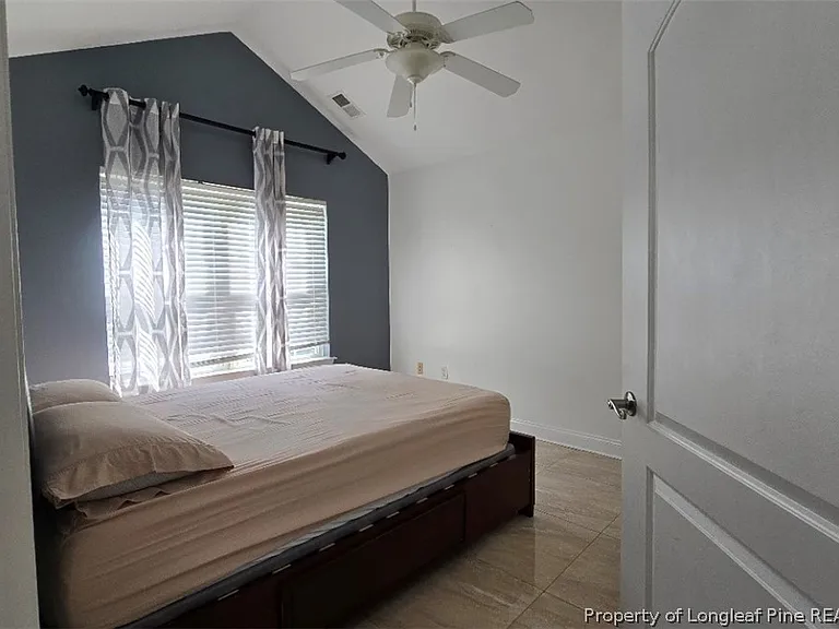 127 Nandina Ct — Photo 18