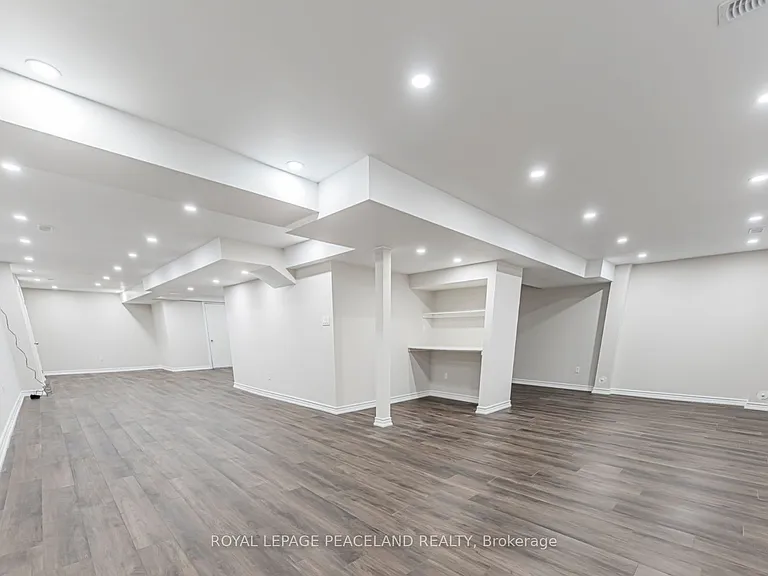 152 Flagstone Way — Photo 45