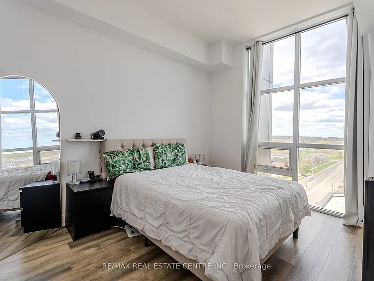 470 Dundas St E #1206 — Photo 18