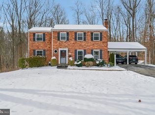 7619 Highland St, Springfield, VA 22150