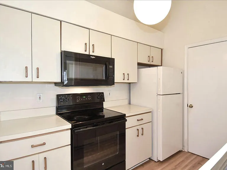 7705 Lafayette Forest Dr #33 — Photo 12