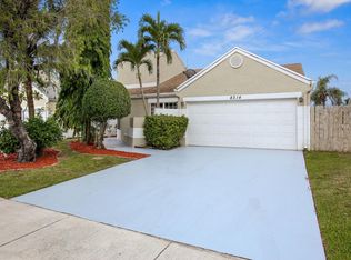 8314 Dynasty Dr, Boca Raton, FL 33433