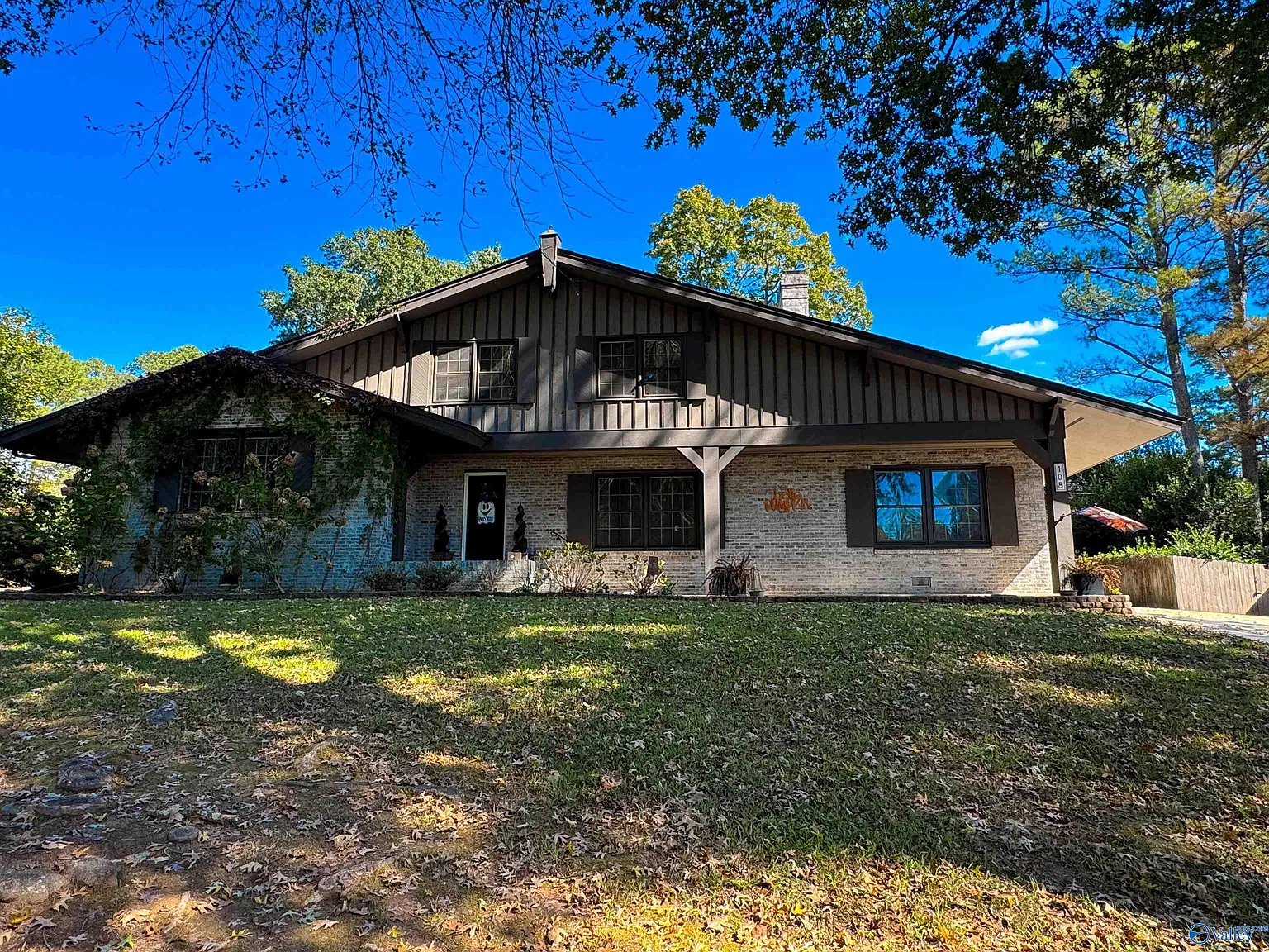4 bed, 3.0 bath, 3506 sqft, $4,000 — Photo 4
