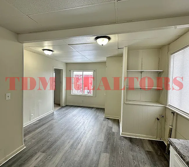 3235 Huggins Ave — Photo 7