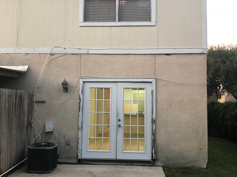 2nd image of 624 6th Ave S
