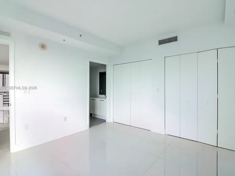 92 SW 3rd St #2706 — Photo 3