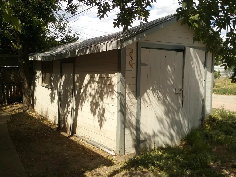 333 E 3rd St — Photo 2