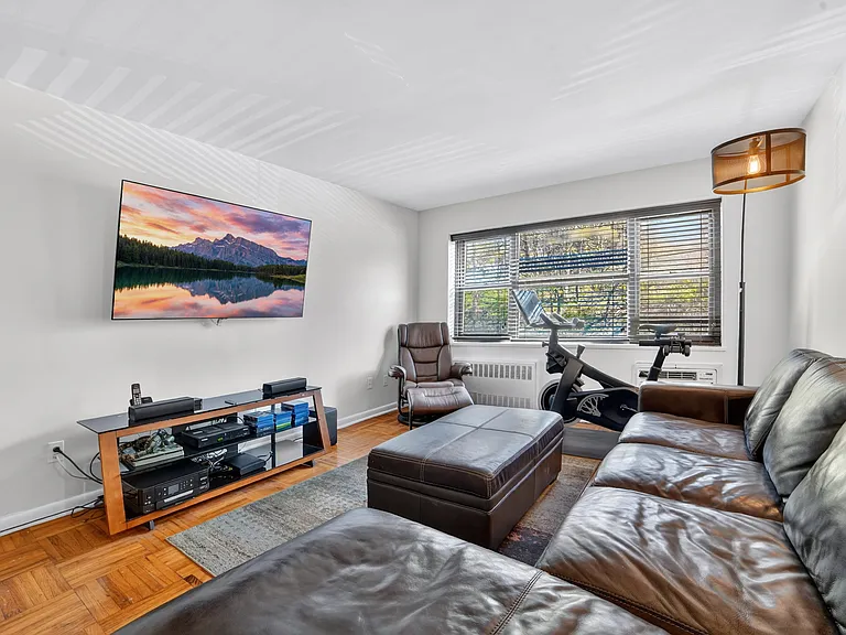 222 N Broadway #3D — Photo 12