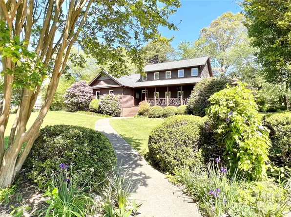 1231 Taylor Pl SE, Lenoir, NC 28645