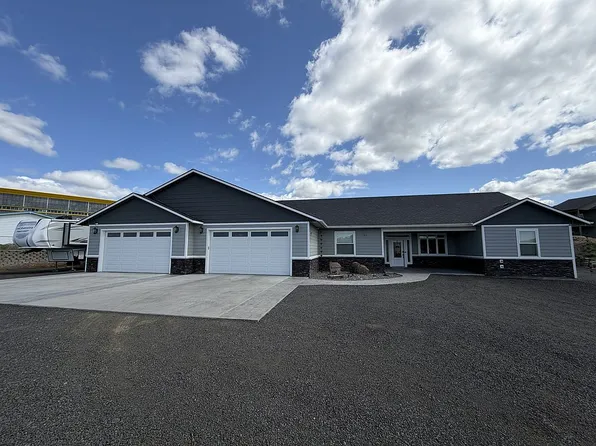 417 SW Quinney Pl, Pendleton, OR 97801