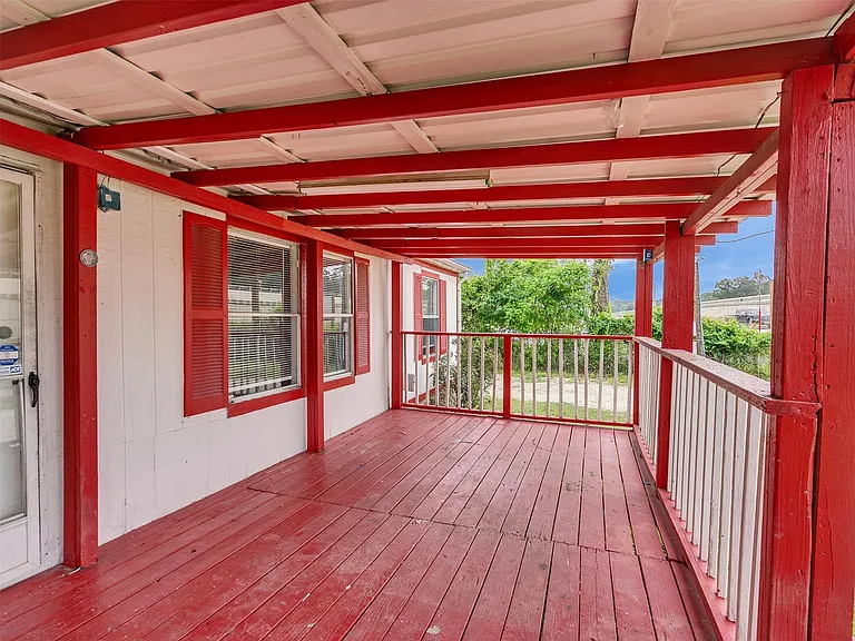 25779 Almarie Dr — Photo 15