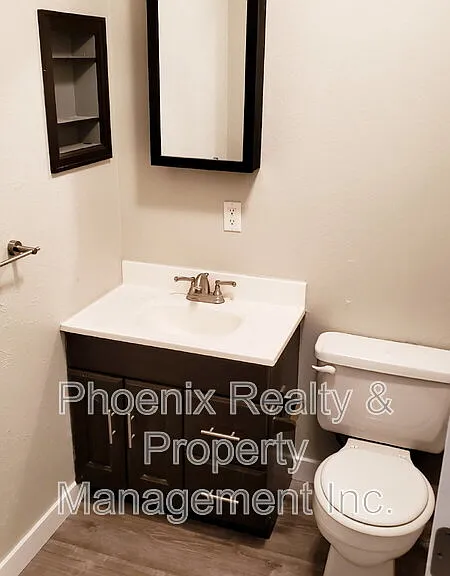 1362 Tipperary St — Photo 11
