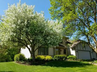 9868 Tree Farm Rd, Eden Prairie, MN 55347