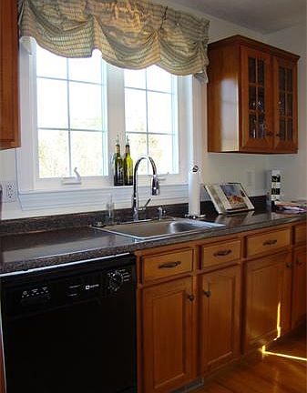 5th image of 51 Sumner St #51