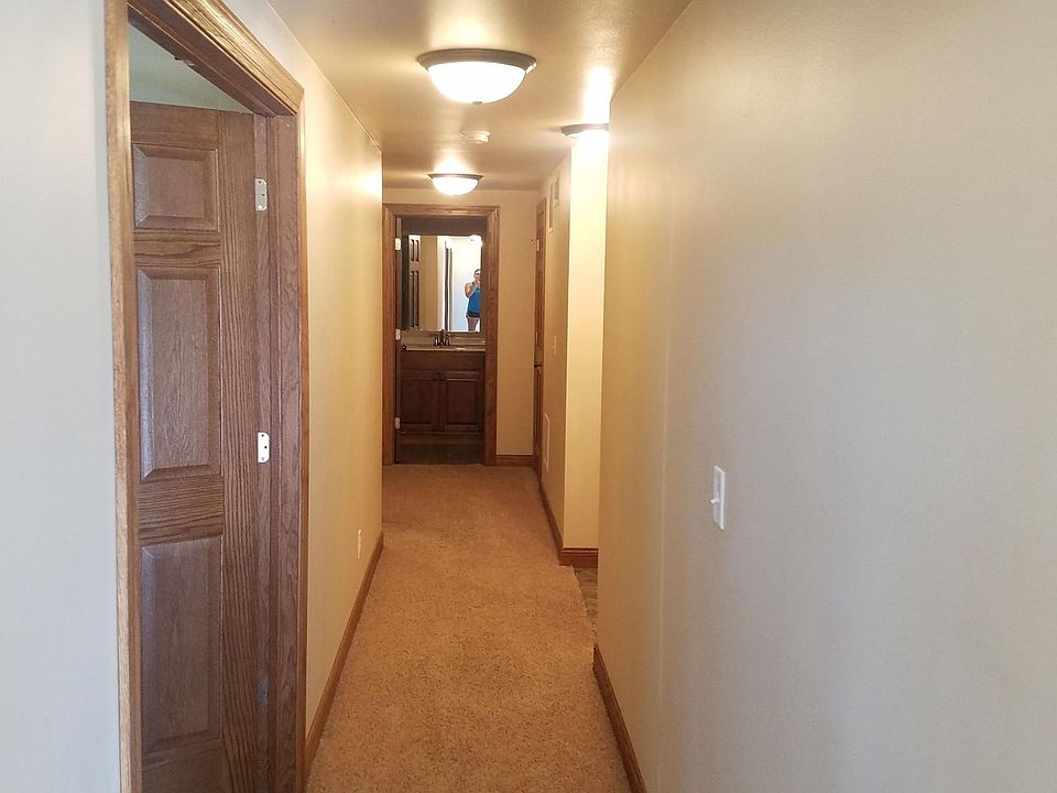 1st image of 640 Arlington St #1