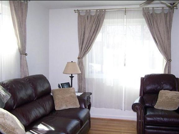 3rd image of 4809 Creek Shore Dr