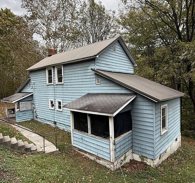 1st image of 166 Laurel St