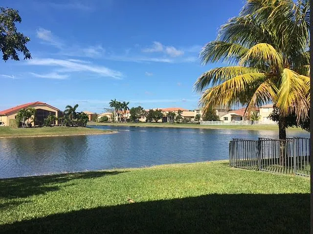 121 Tuscany Dr — Photo 12