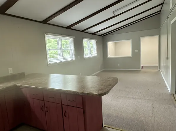252 Highway W Dr #1, Eldon, MO 65026