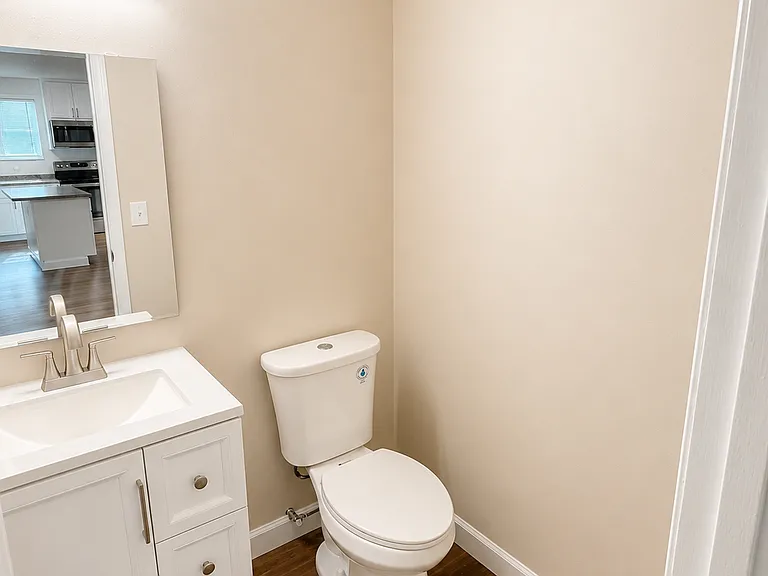 106 Lake Point Dr — Photo 10