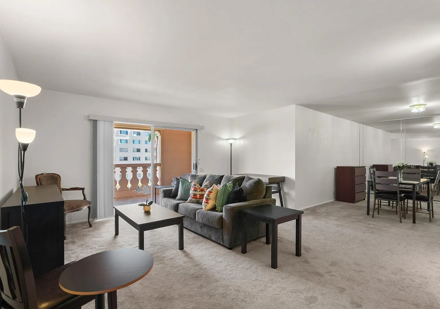 2 bed, 2.0 bath, 1332 sqft, $1,950 — Photo 3