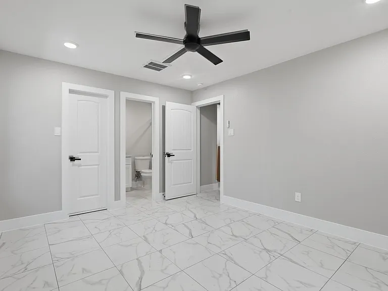 105 Opal Ct — Photo 14