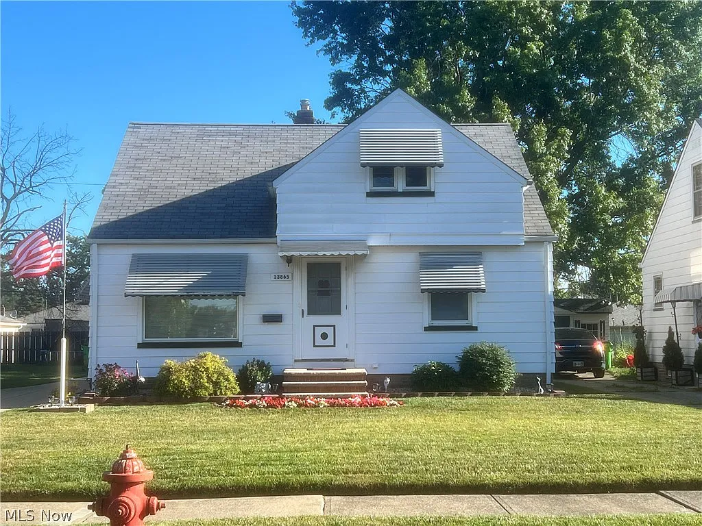 13865 Hathaway Rd photo 1