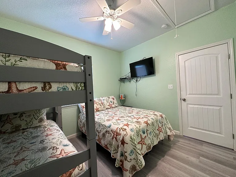 124 Howard Ave #D — Photo 27