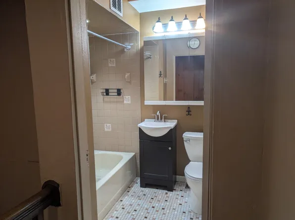 4053 Howley St, Pittsburgh, PA 15224