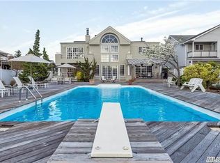 229 Blackheath Rd, Long Beach, NY 11561