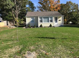 311 Ten Rod Rd, North Kingstown, RI 02852