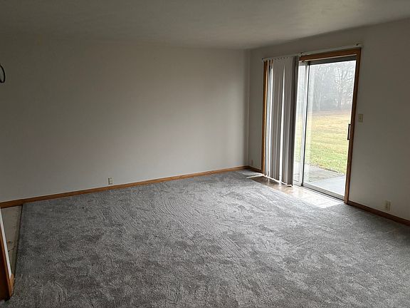 3rd image of 390 Northeast St #5