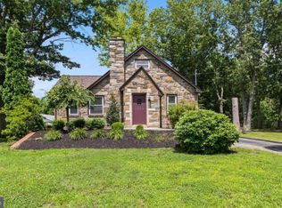 1530 N Main St, Williamstown, NJ 08094