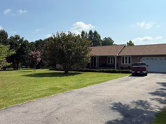 2nd image of 210 West Rd