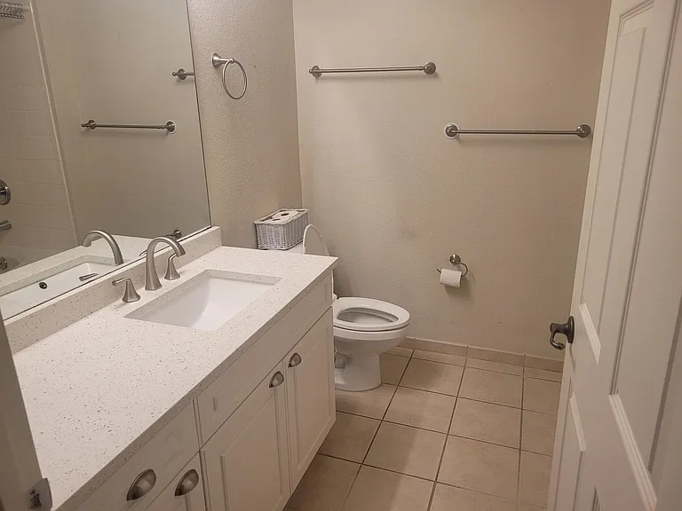 3018 Alcazar Pl #104 — Photo 9