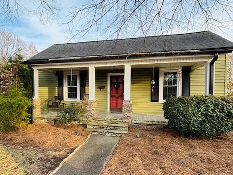 109 S Rose Ave — Photo 1