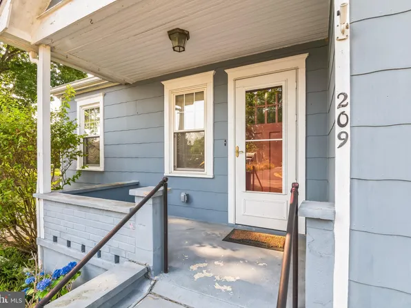 209 Bortle Ave, Vineland, NJ 08360