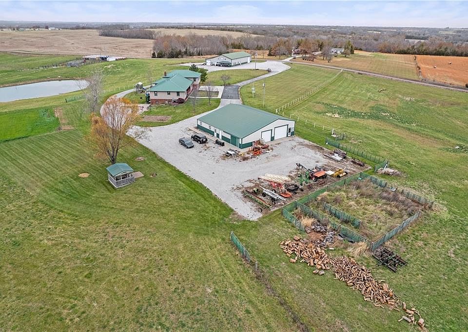 1st image of 3600 NE State Rte W