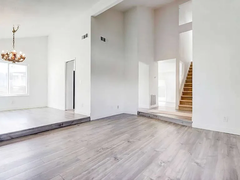 1516 Oscar St — Photo 9
