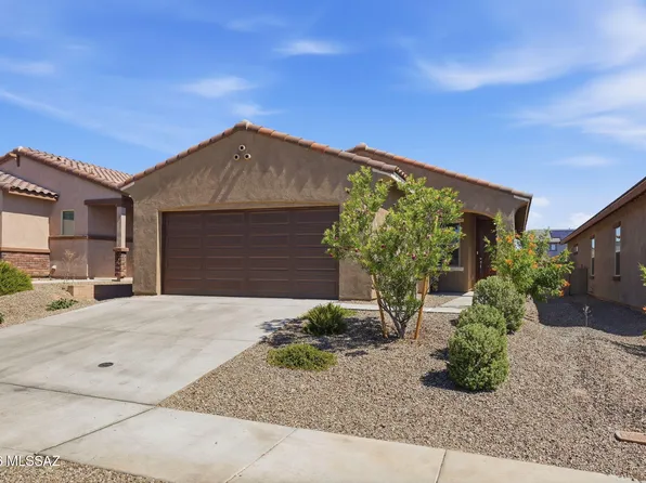868 W Calle Las Varitas, Sahuarita, AZ 85629