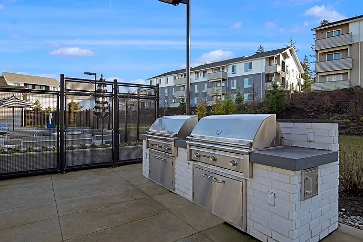 Building Photo - Martingale Apartments