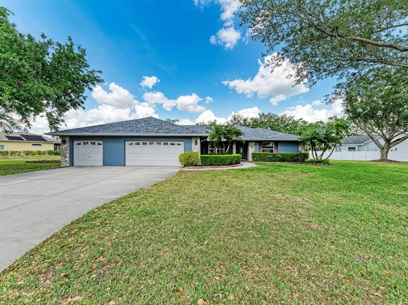 13615 4th Ave NE, Bradenton, FL 34212