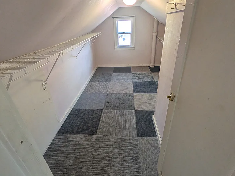 1603 Adams St — Photo 6