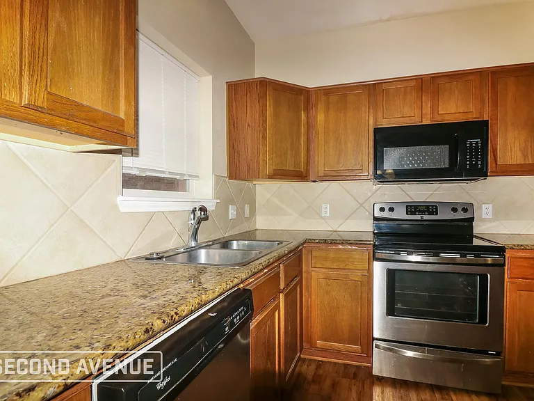7030 Saar Ct — Photo 8